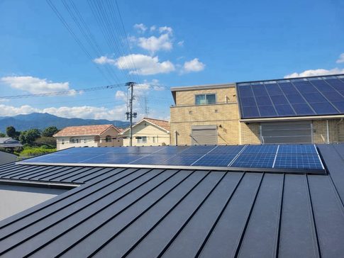 佐賀で施工した太陽光発電とニチコン蓄電池の設置工事の写真